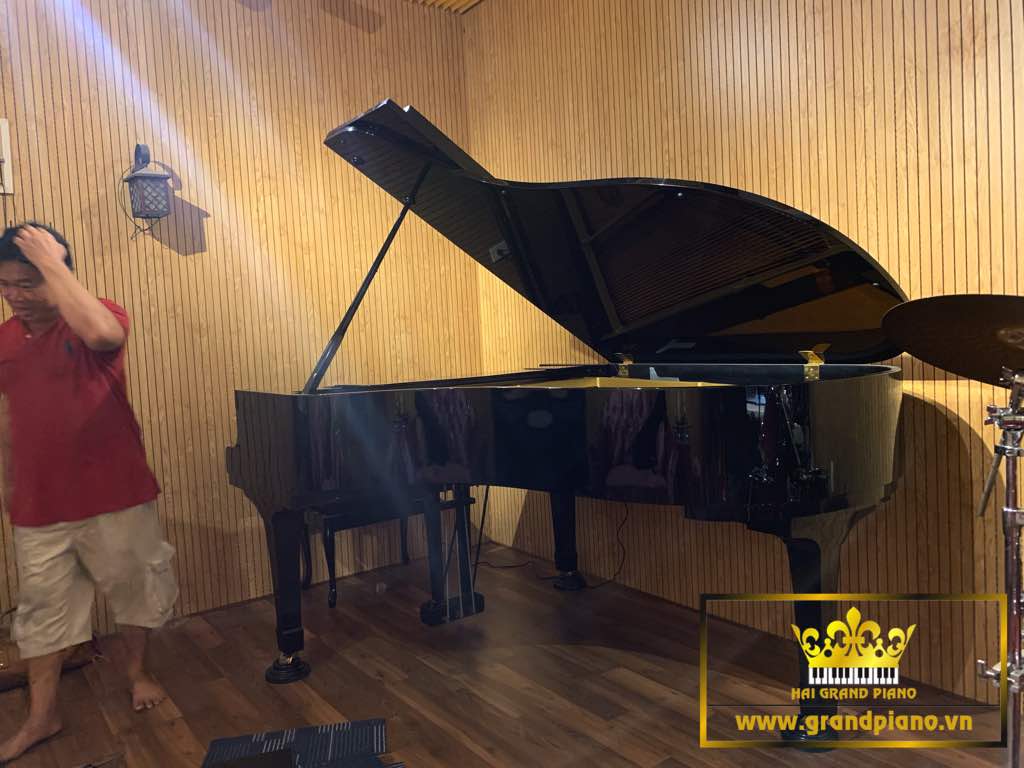 GRAND-PIANO-YAMAHA-G5E-3