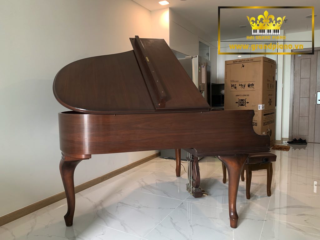 GRAND PIANO YAMAHA C2 4