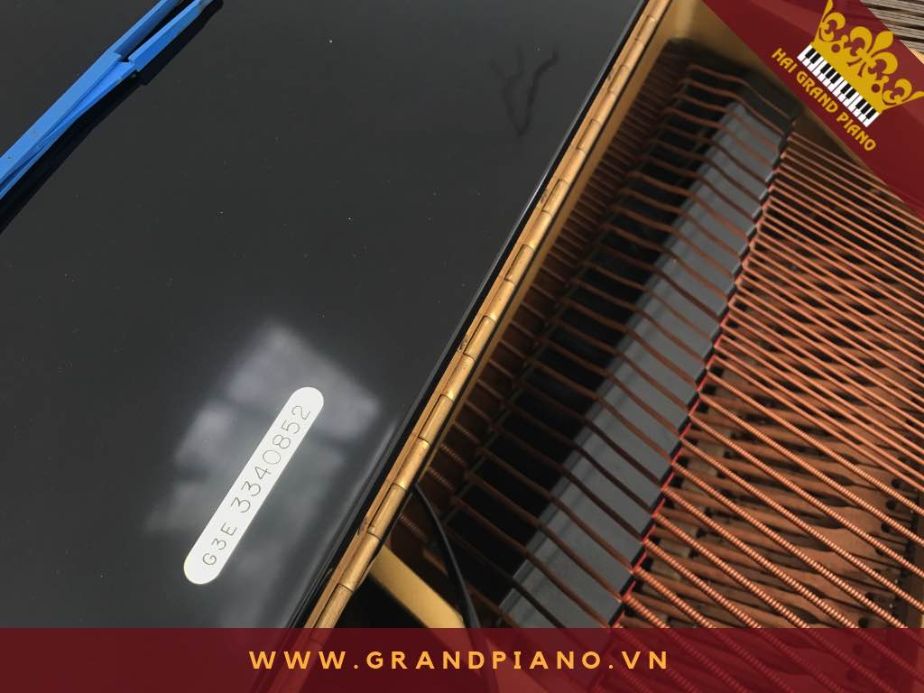 grand-piano-yamaha-g3e_001
