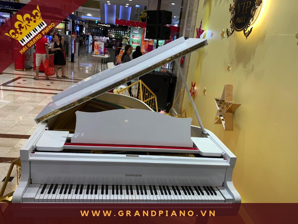 grand piano white_003