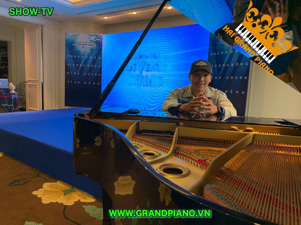 NHẠC SĨ NGUYỄN QUANG BIỂU DIỄN ĐÀN PIANO GRAND G2B