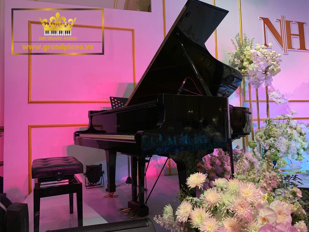 grand-piano-yamaha-3