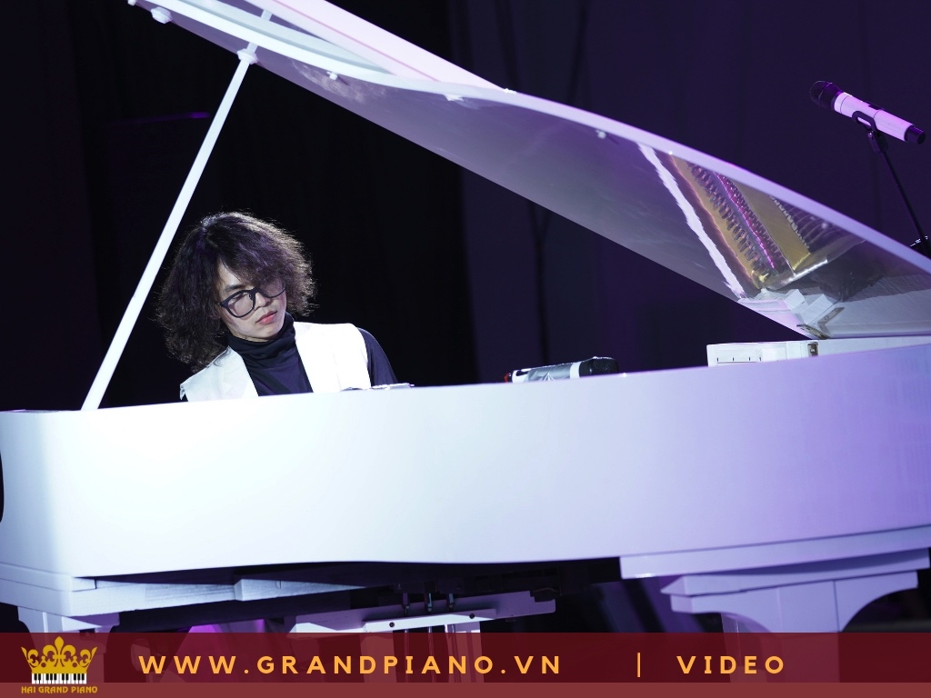 NGHỆ SĨ PIANO TUẤN MẠNH BIỂU DIỄN TẠI GEM CENTER 